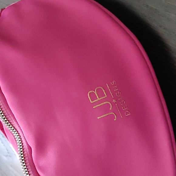 NWT Ju-Ju-Be Fanny Pack Crossbody Belt Bag Pink Adjustable Strap - Picture 2 of 5